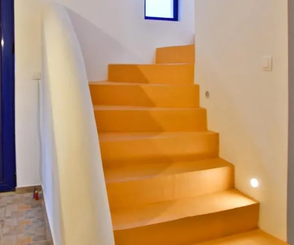 Alexandrea, Family Near Vourkari On The Island Of Kea * Ioulis